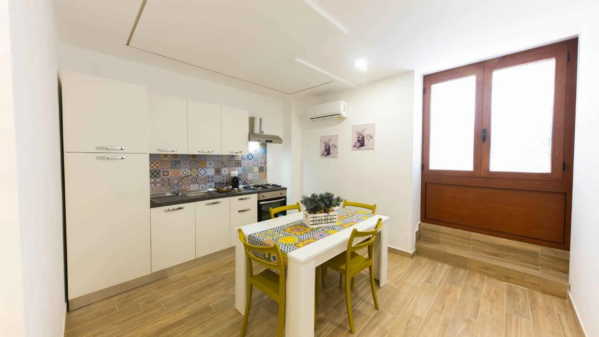Apartments In Palermo - Sizilien 51463 0*,